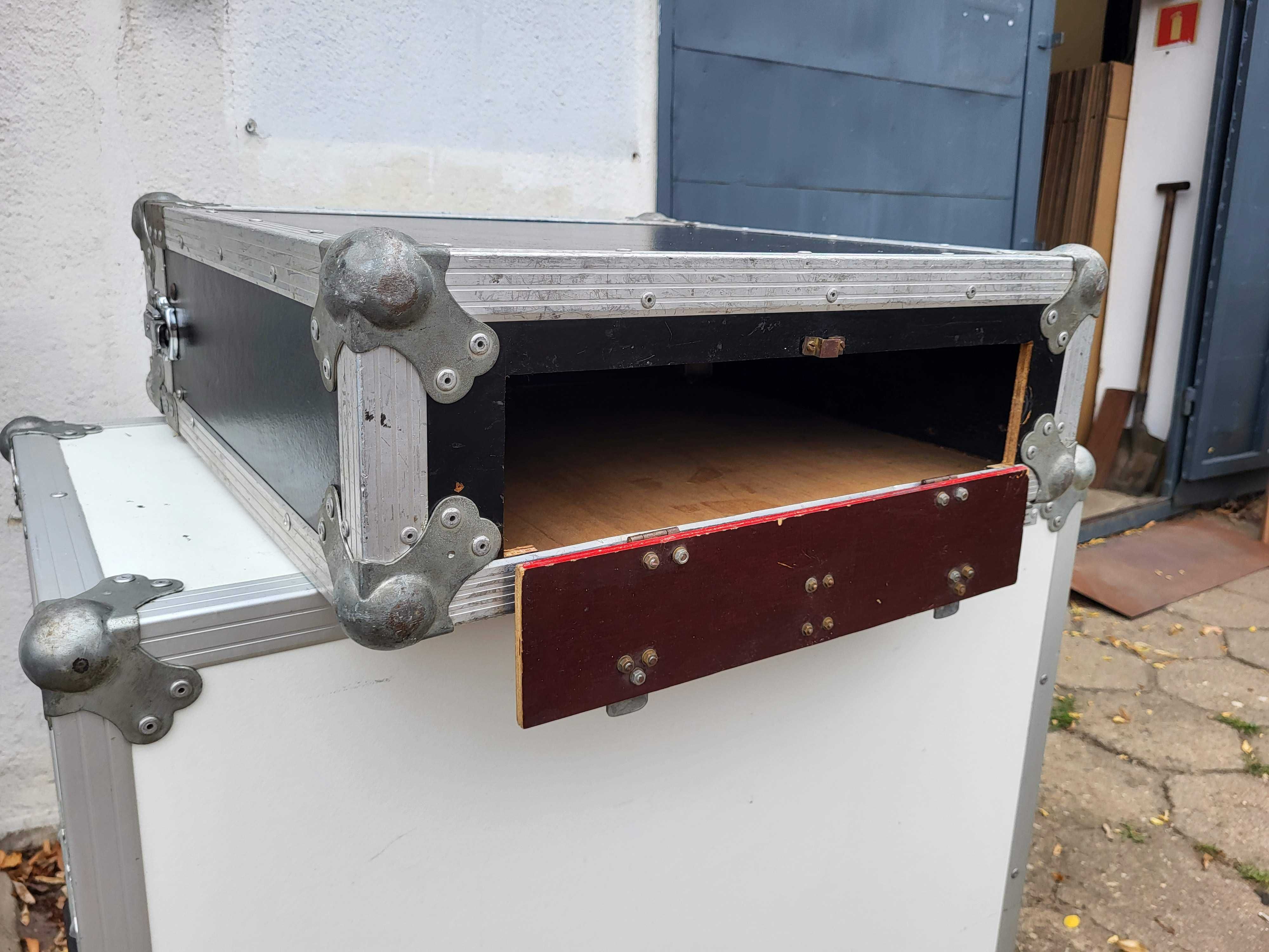 RACK 3U 1x szyna 43cm do klapy case  flightcase, kejs FAKTURA