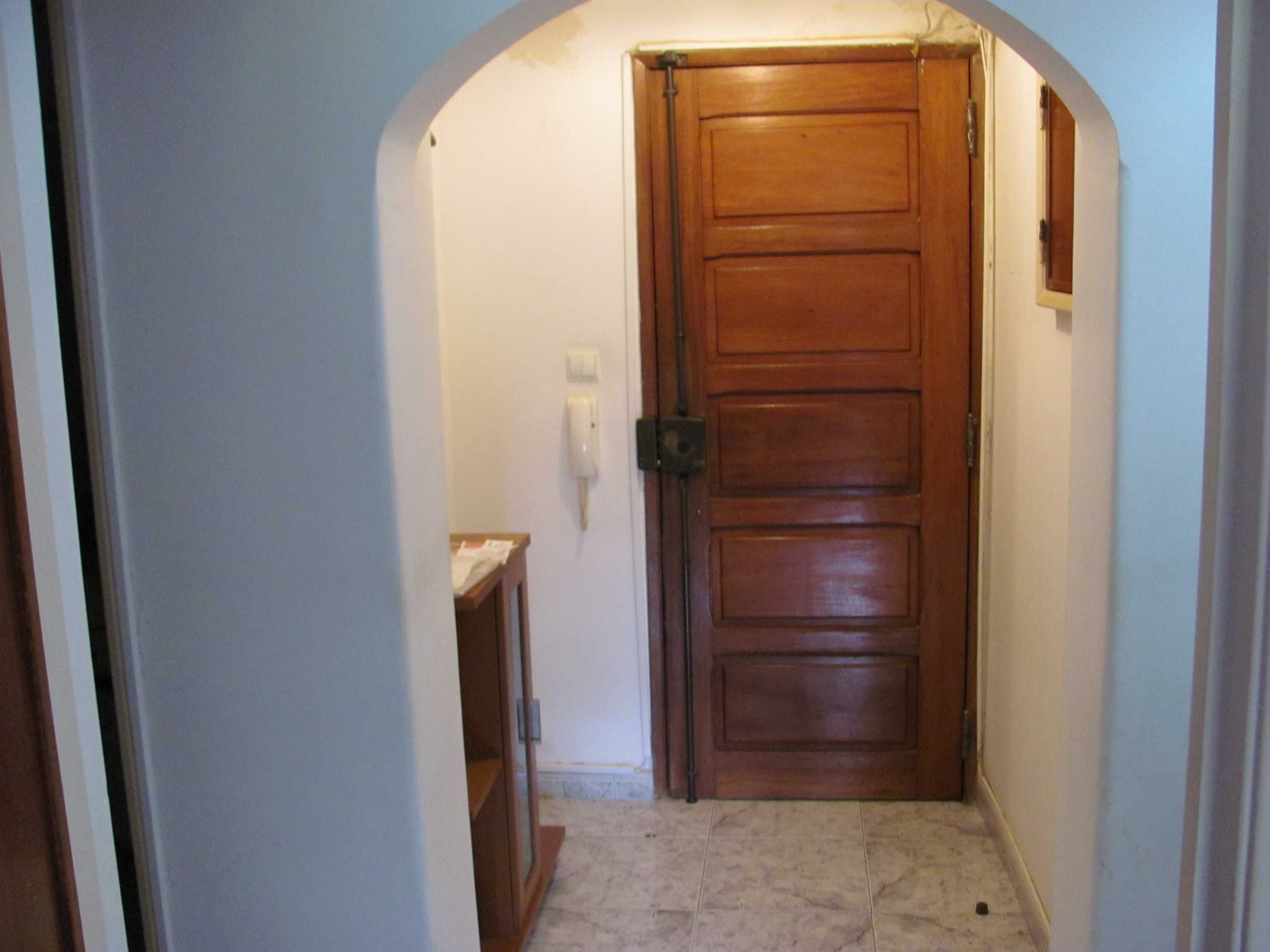 Apartamento T2 na Amadora - Casal de São Brás (junto a Vila Chã)