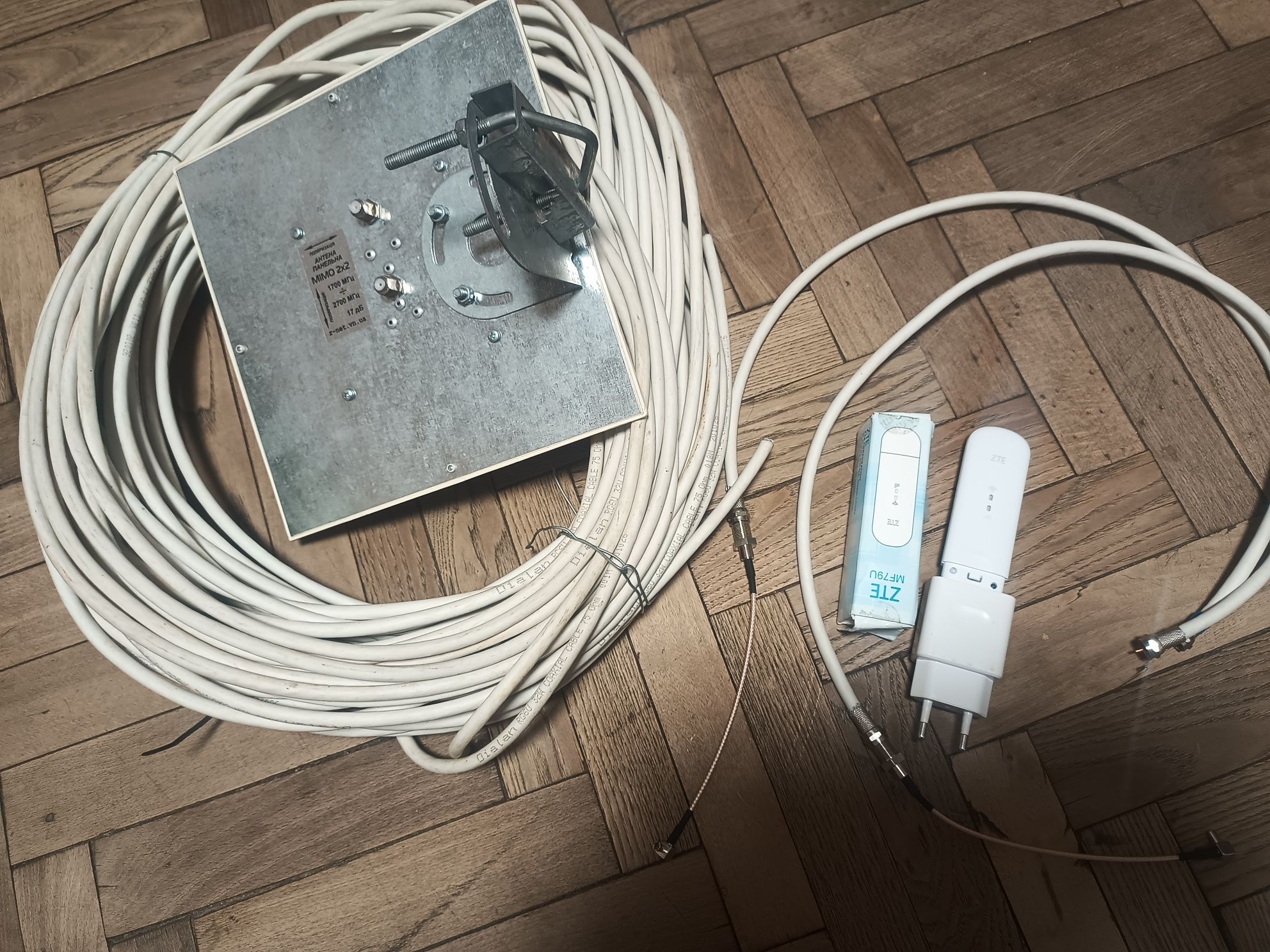 Роутер 4G антена Мі-МО+кабель 50м.Інтернет звязок ловить там де слабкі