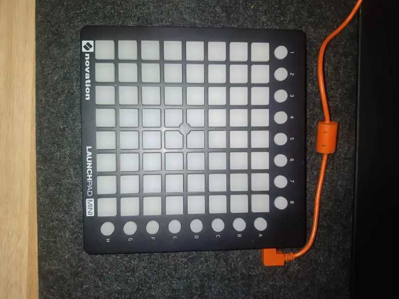 Novation Launchpad Mini MK2