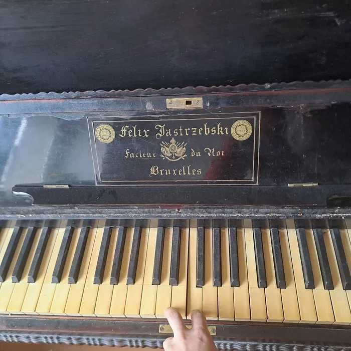 Pianino XIX wiek Felix Jastrzębski