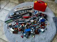 Klocki LEGO ok. 10 kg, w tym 3 statki Cobi i skrzynka Lego