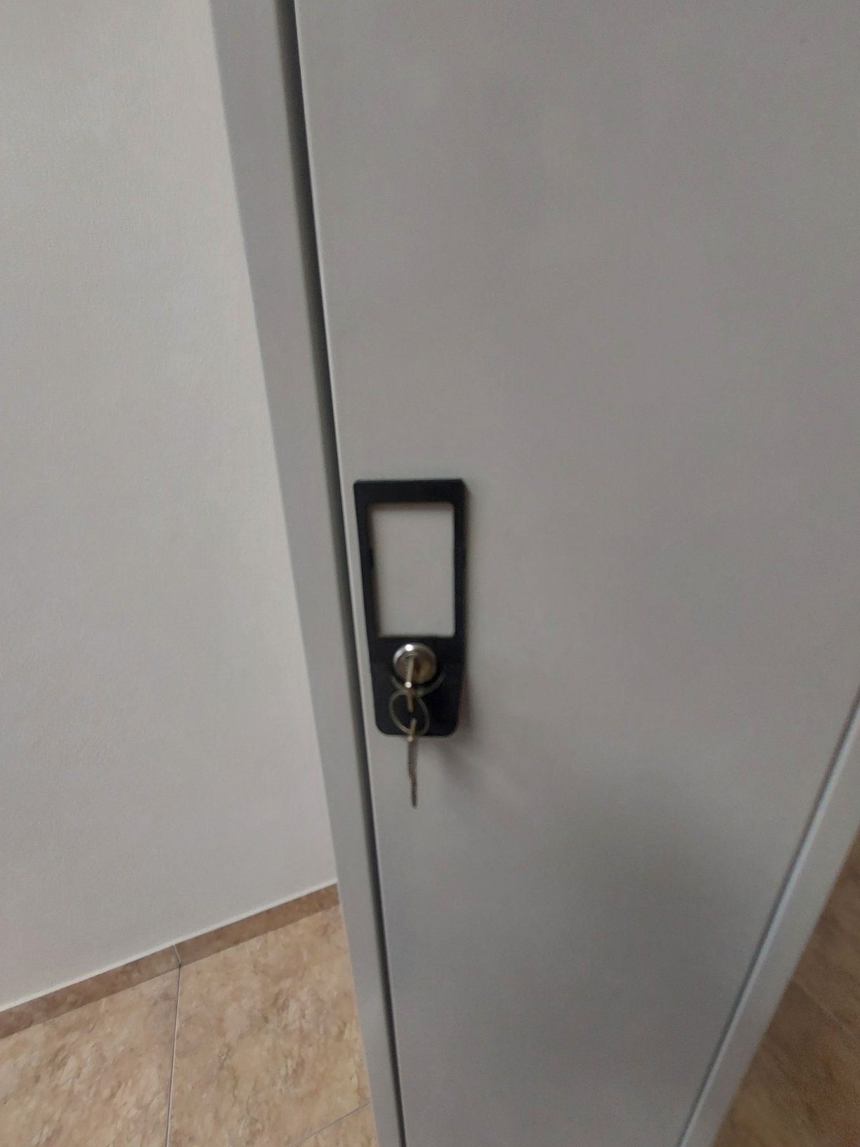 Cacifo 1 porta usado