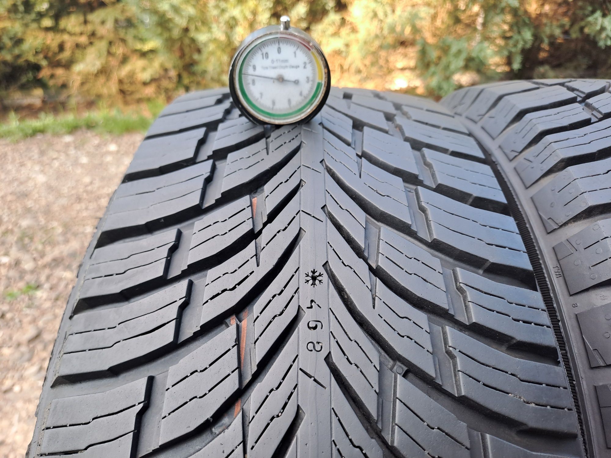 Opony 215 65 R16c Nokian Season Proof C