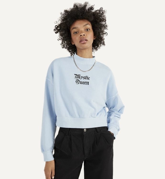 Кофта Bershka Mystic Queen