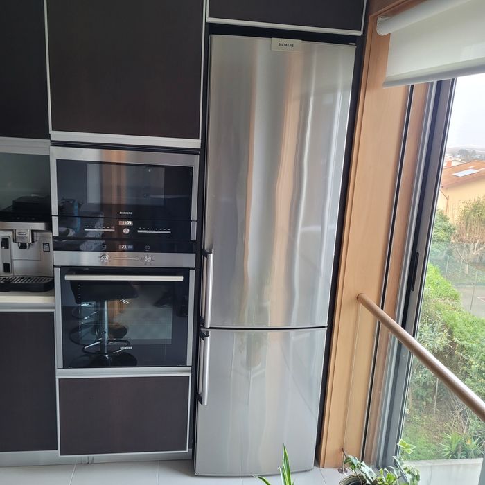 Combinado Siemens KG39SA70/04 a trabalhar, semi avariado