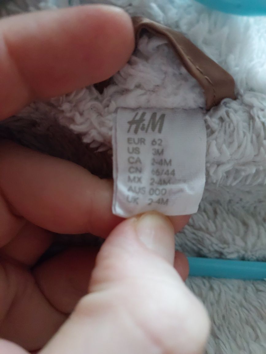 Kombinezon zimowy H&M  r62 + gratiz(czapka i czafrok)