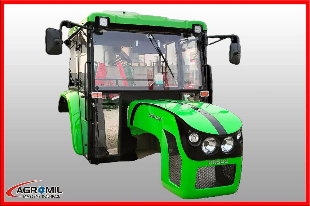 Kabina C-360 z błotnikami BTW X 2023 r. Naglak + maska 04 kolor zielony