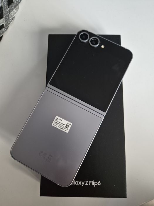 Samsung Galaxy Z Flip 6