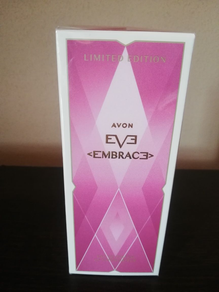 Woda perfumowana Eve Embrace 50ml Avon