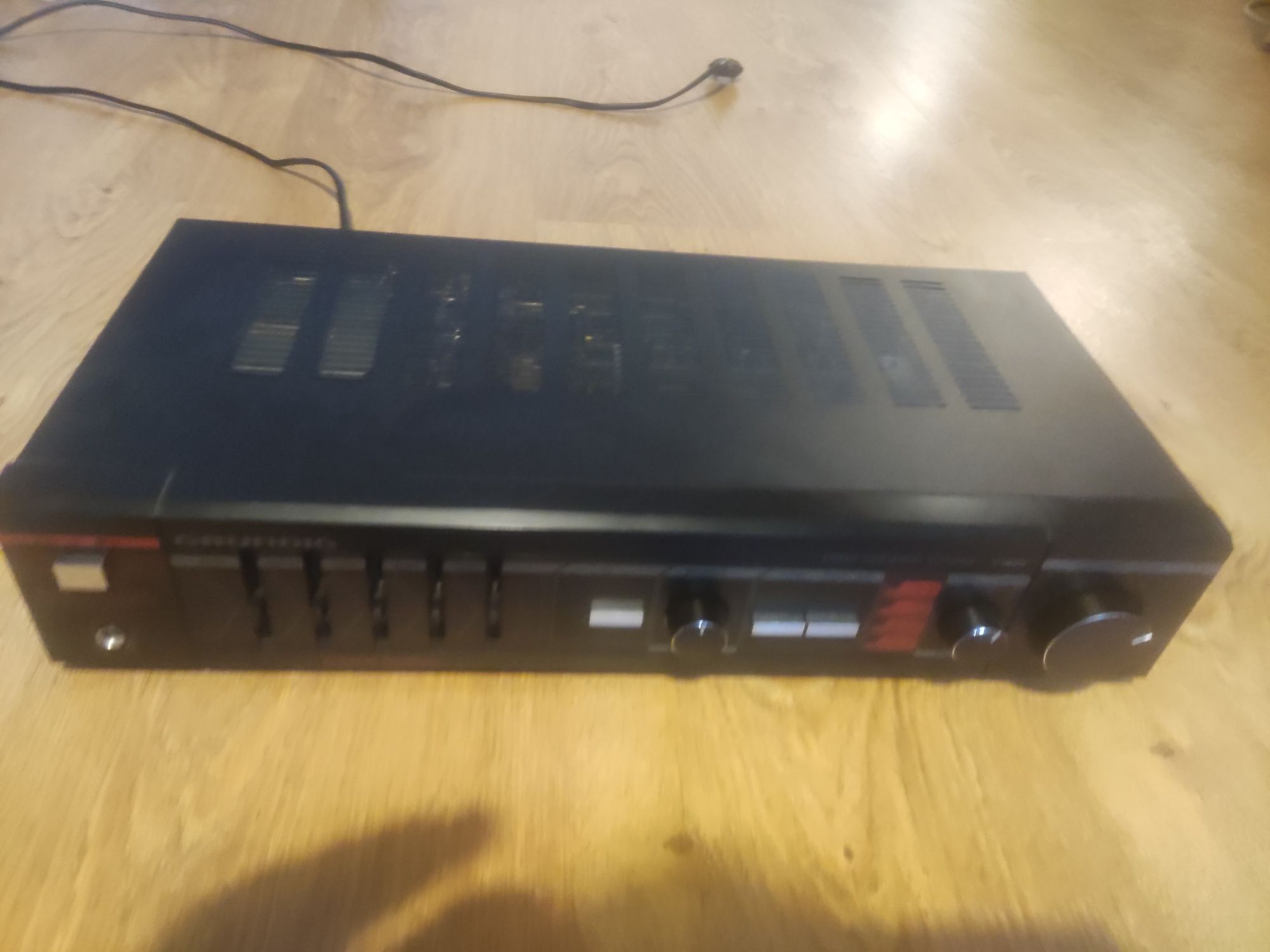 Wzmacniacz Grundig v1850
