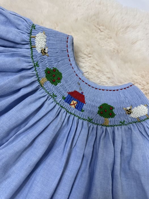 Nowa sukienka bawelniana niebieska haftowana swieta na dlugi rekaw 74
