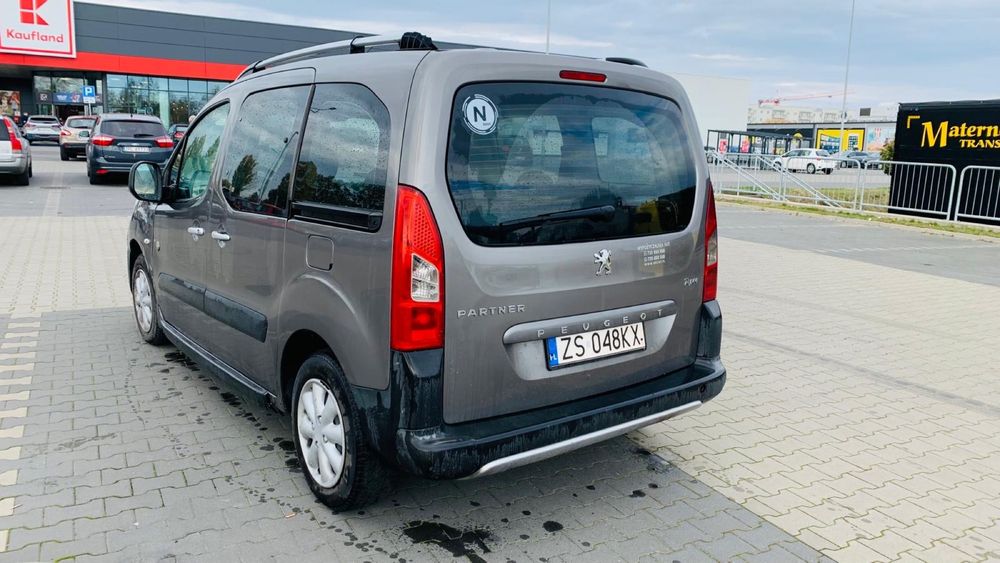 Peugeot partner Wypożyczalnia wynajem aut szczecin nrent.eu