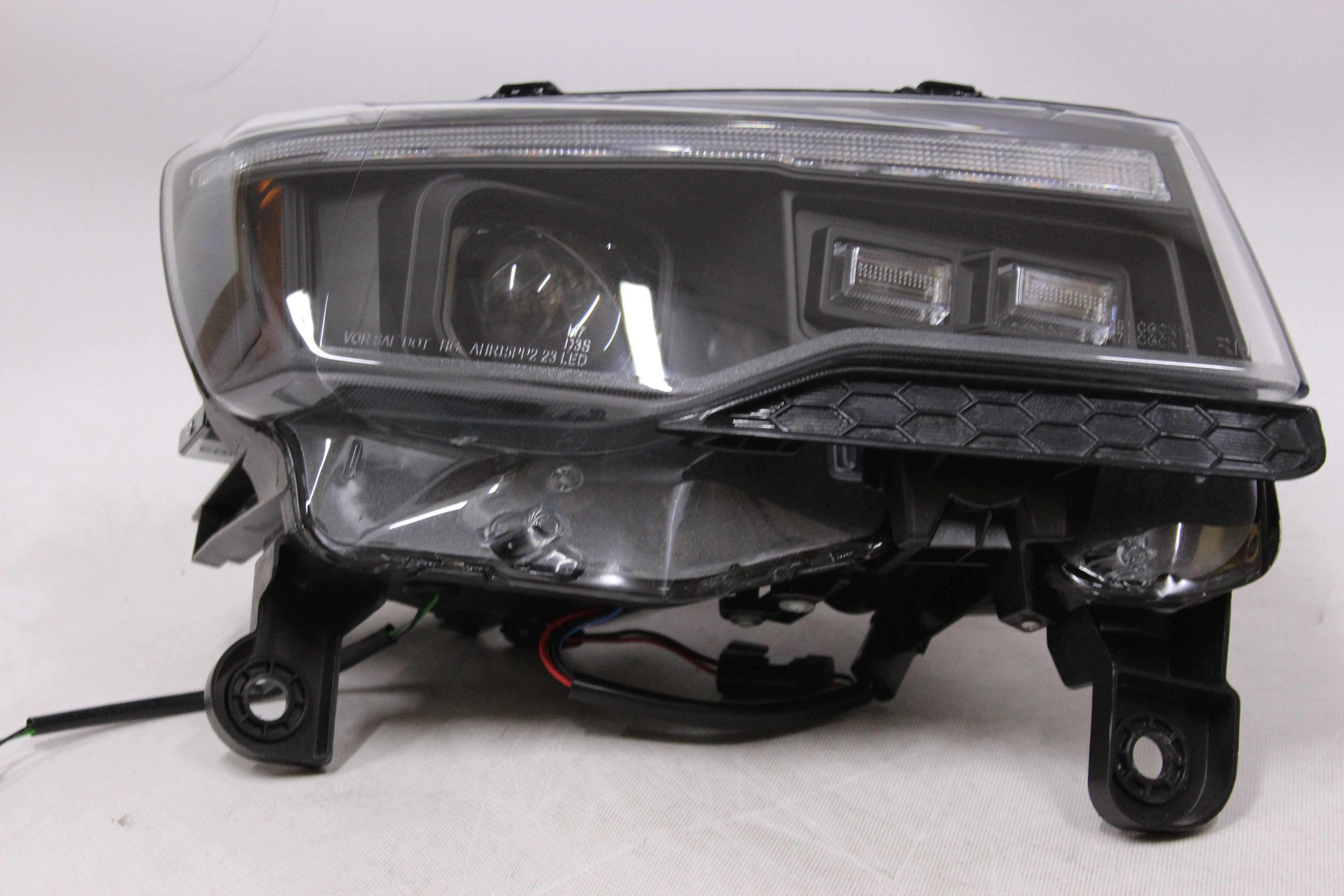 Lampy reflektory przednie przód JEEP GRAND CHEROKEE 14-21 LED BAR IGŁA