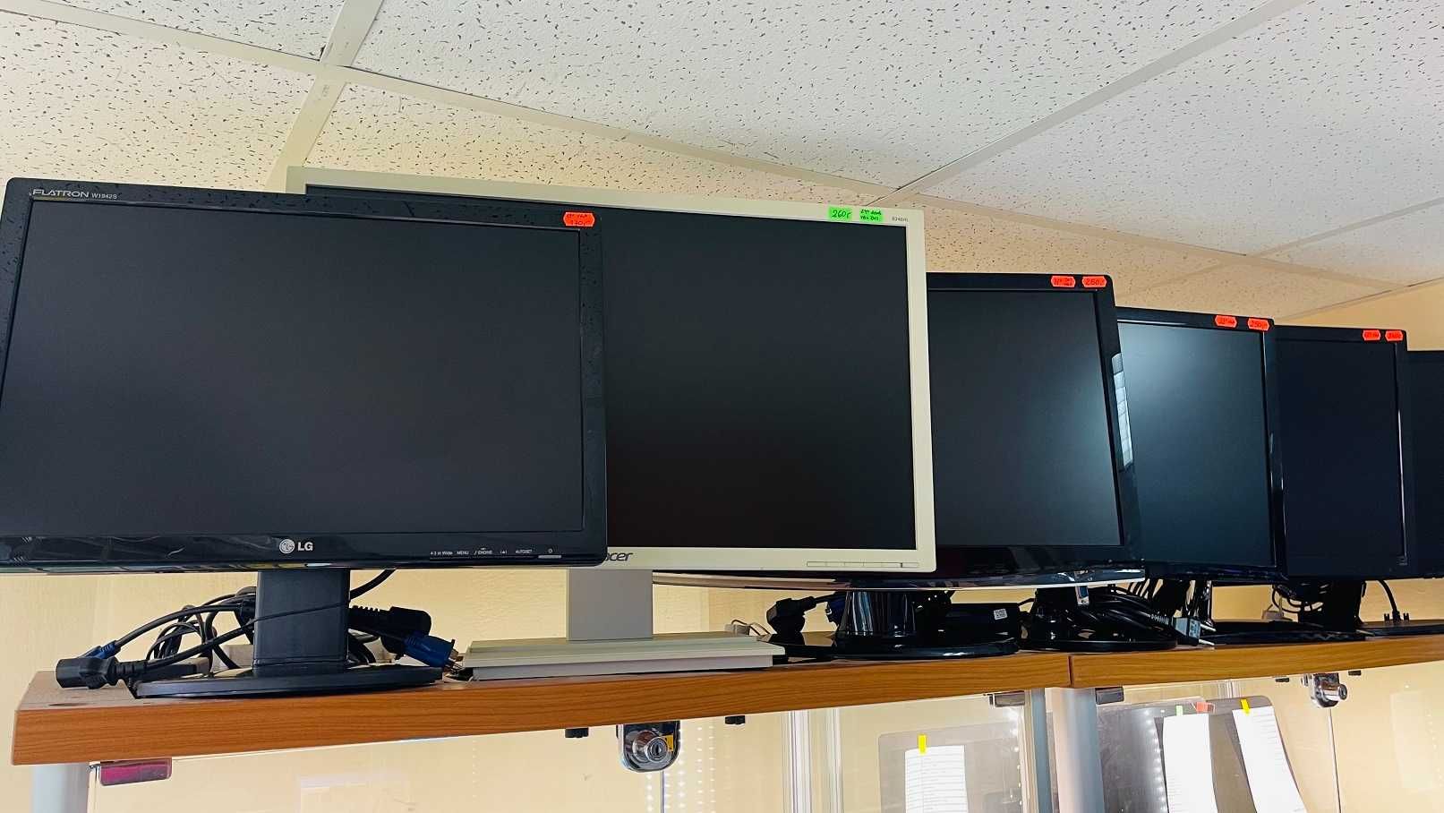 Monitor 22" 24" 27" LG Samsung Dell D-Sub VGA HDMI różne modele