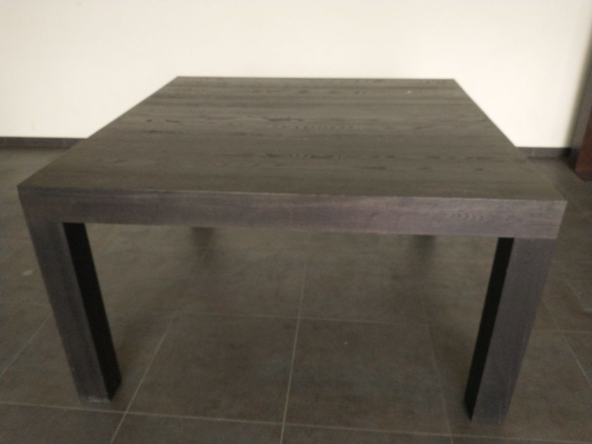 Stół drewniany kwadratowy