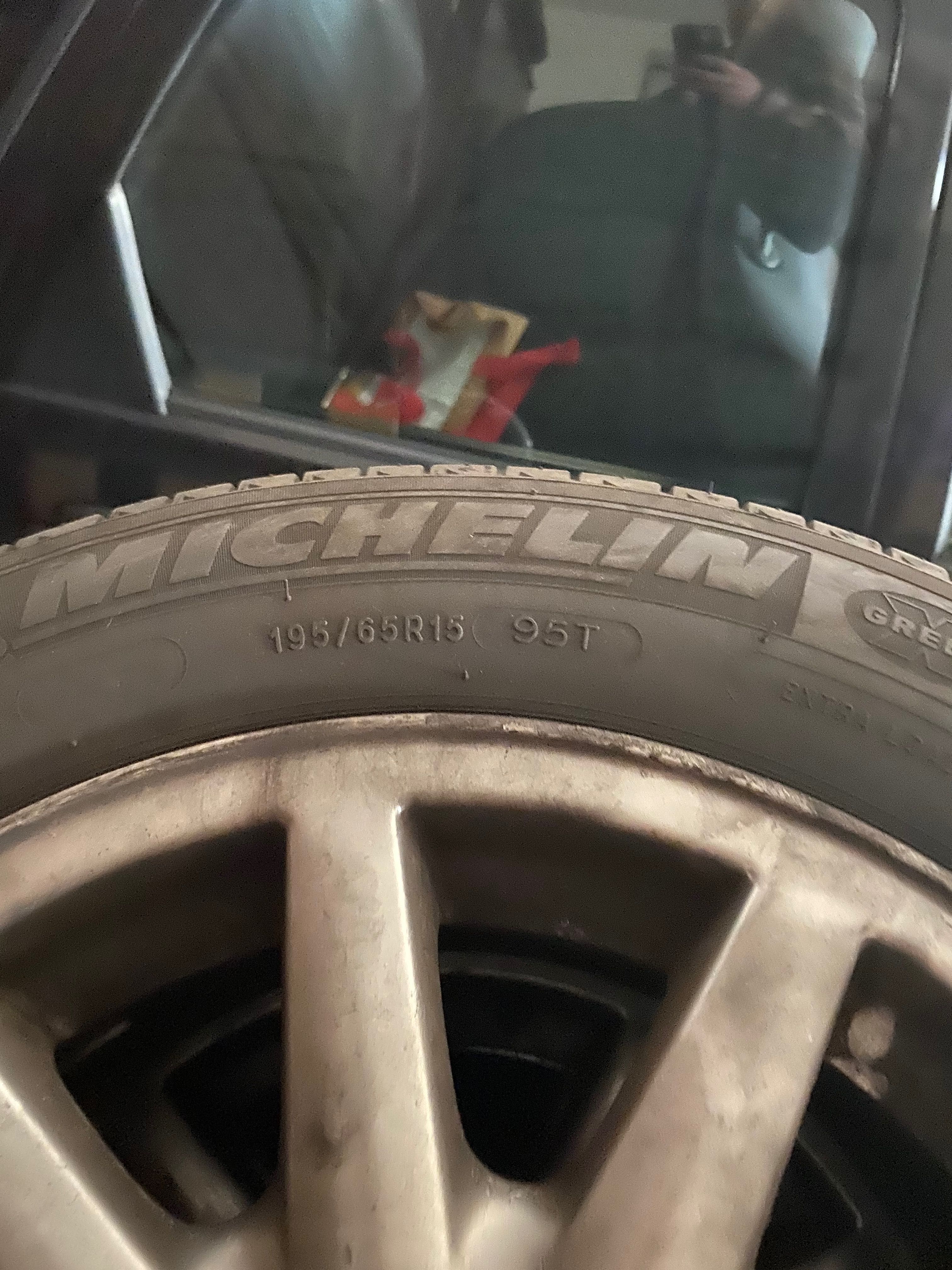 Pneus michelin r15 Audi