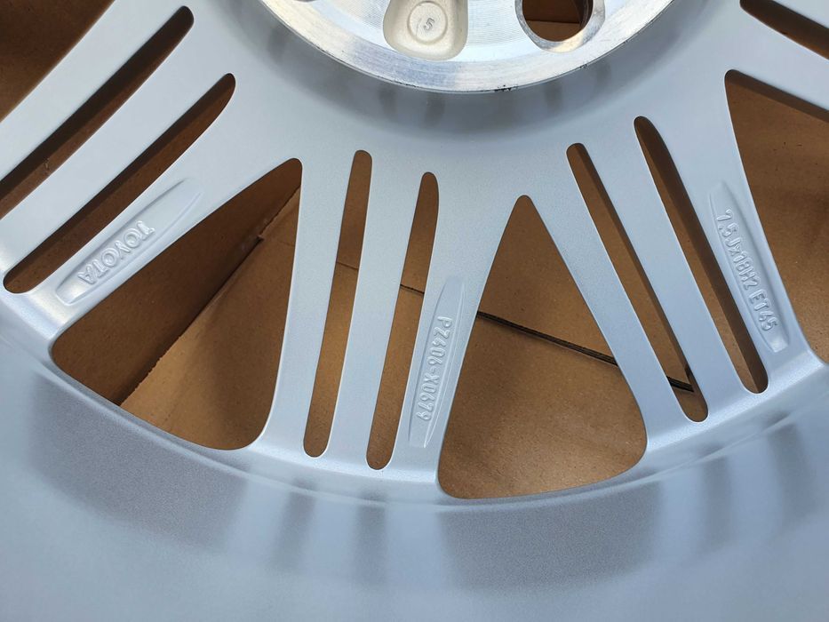 Felgi 18cali Lexus ES IS GS LM LS UX 5x114,3 ET45 nr8048