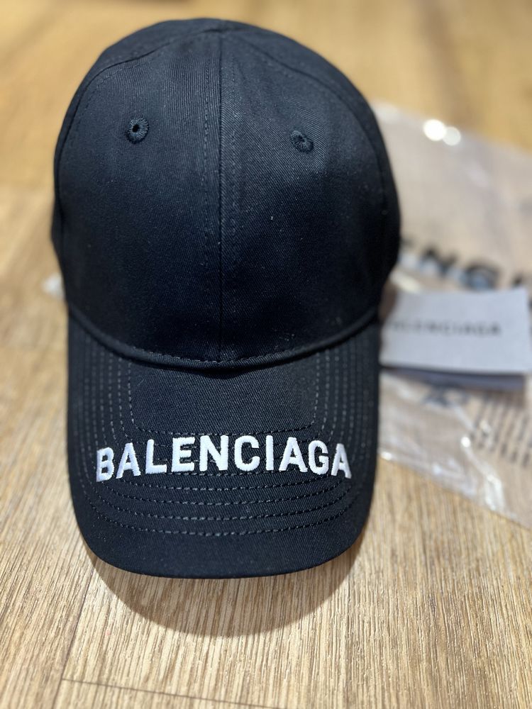 Бейсболка Balenciaga