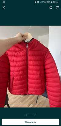 курточка червона стильна