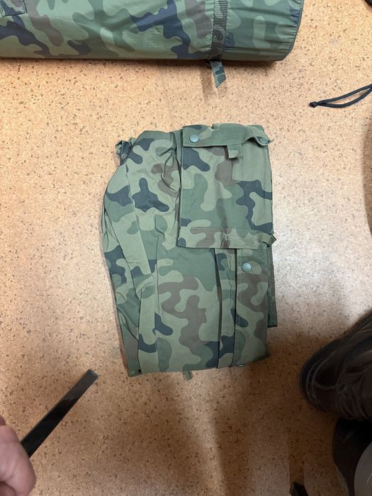 Spodnie goretex nowe