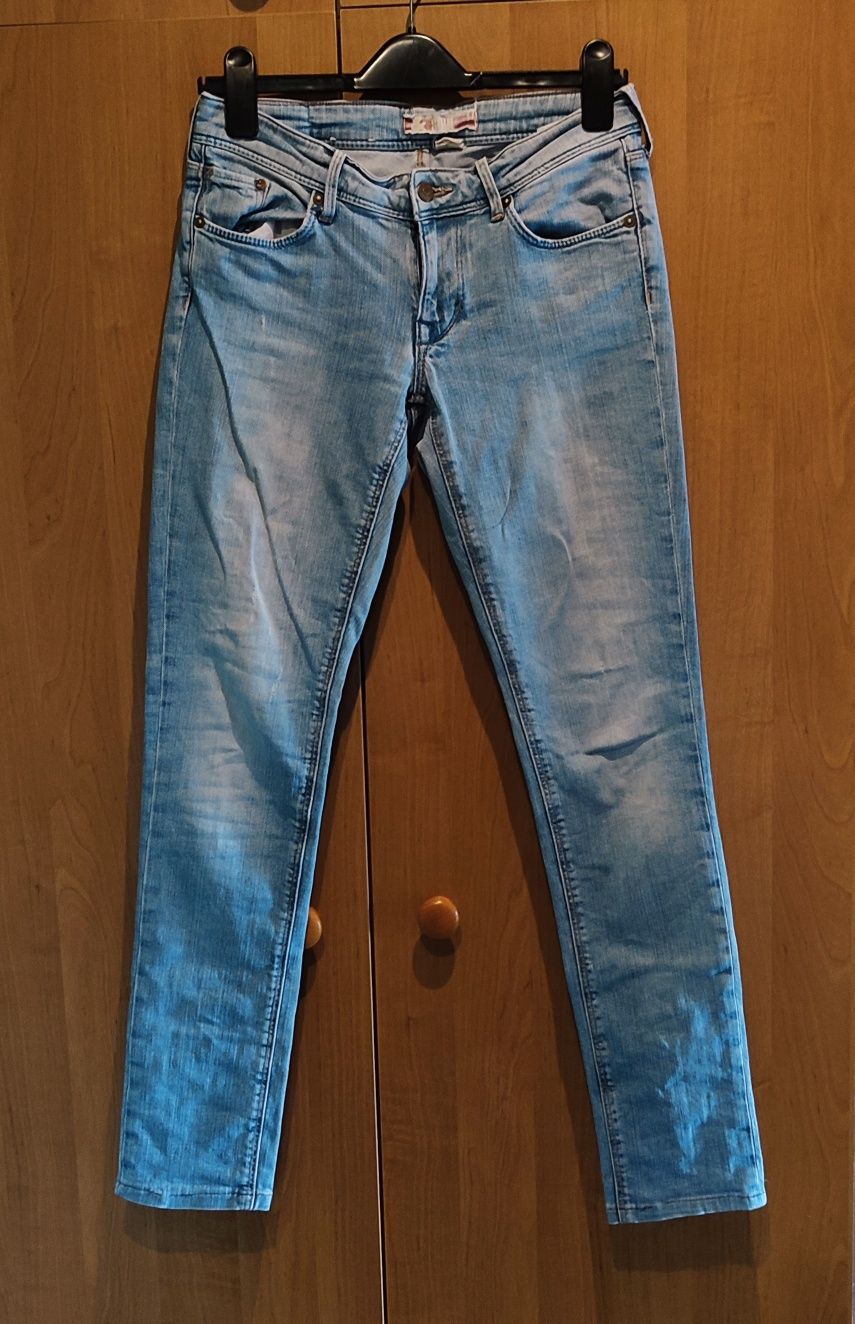 Jasne jeansy proste nogawki r.28 (S/M)