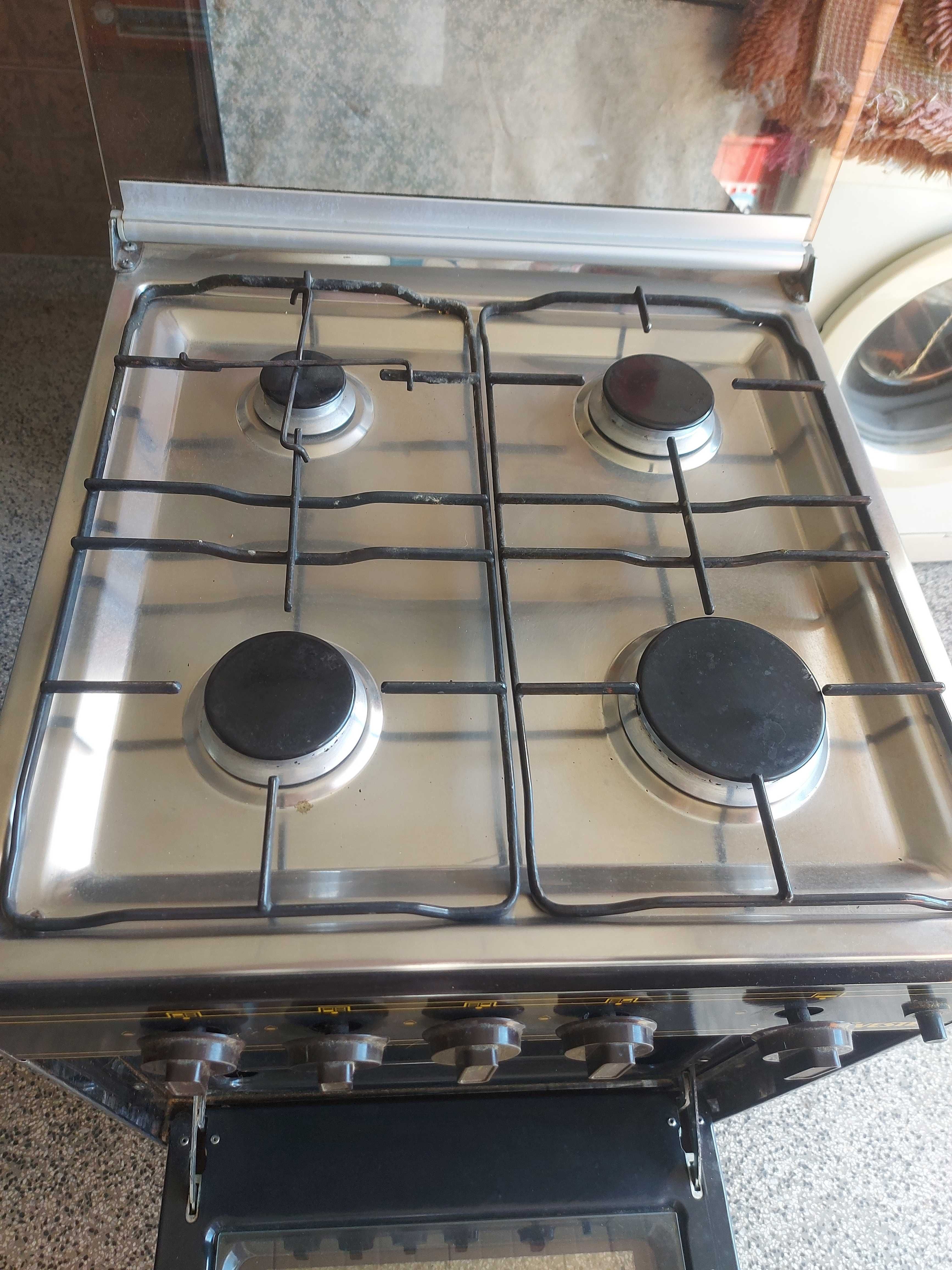 Fogão a gás com forno