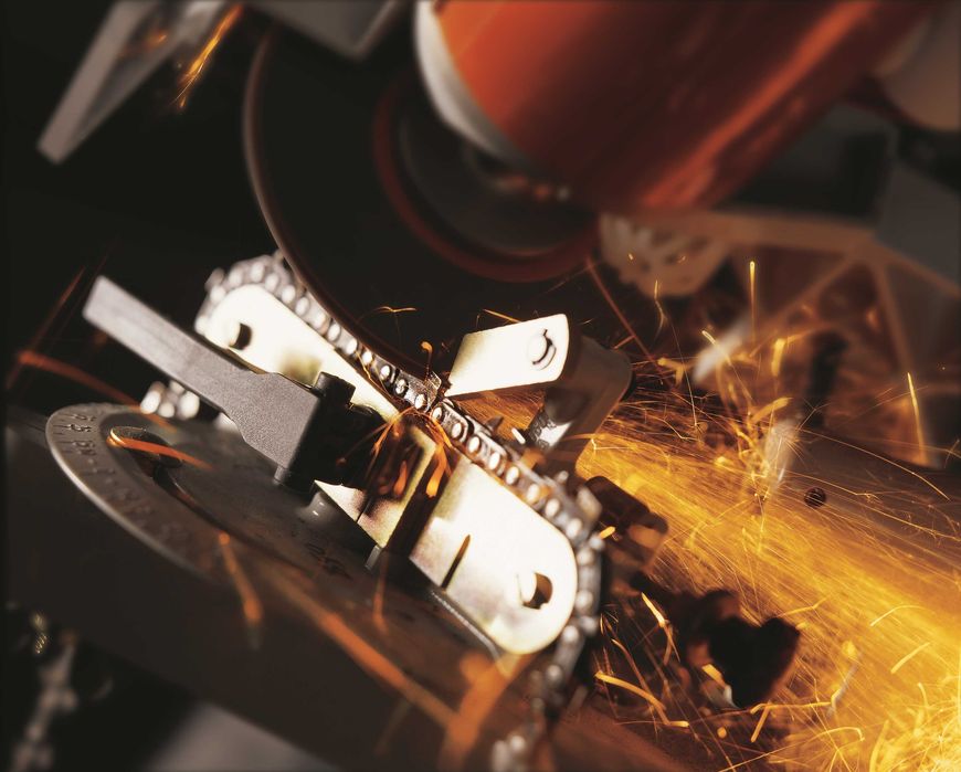 Ostrzymy łańcuchy do cięcia wzdłużnego i poprzecznego – Belg Tools