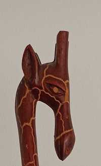 Girafa -artesanato angolano