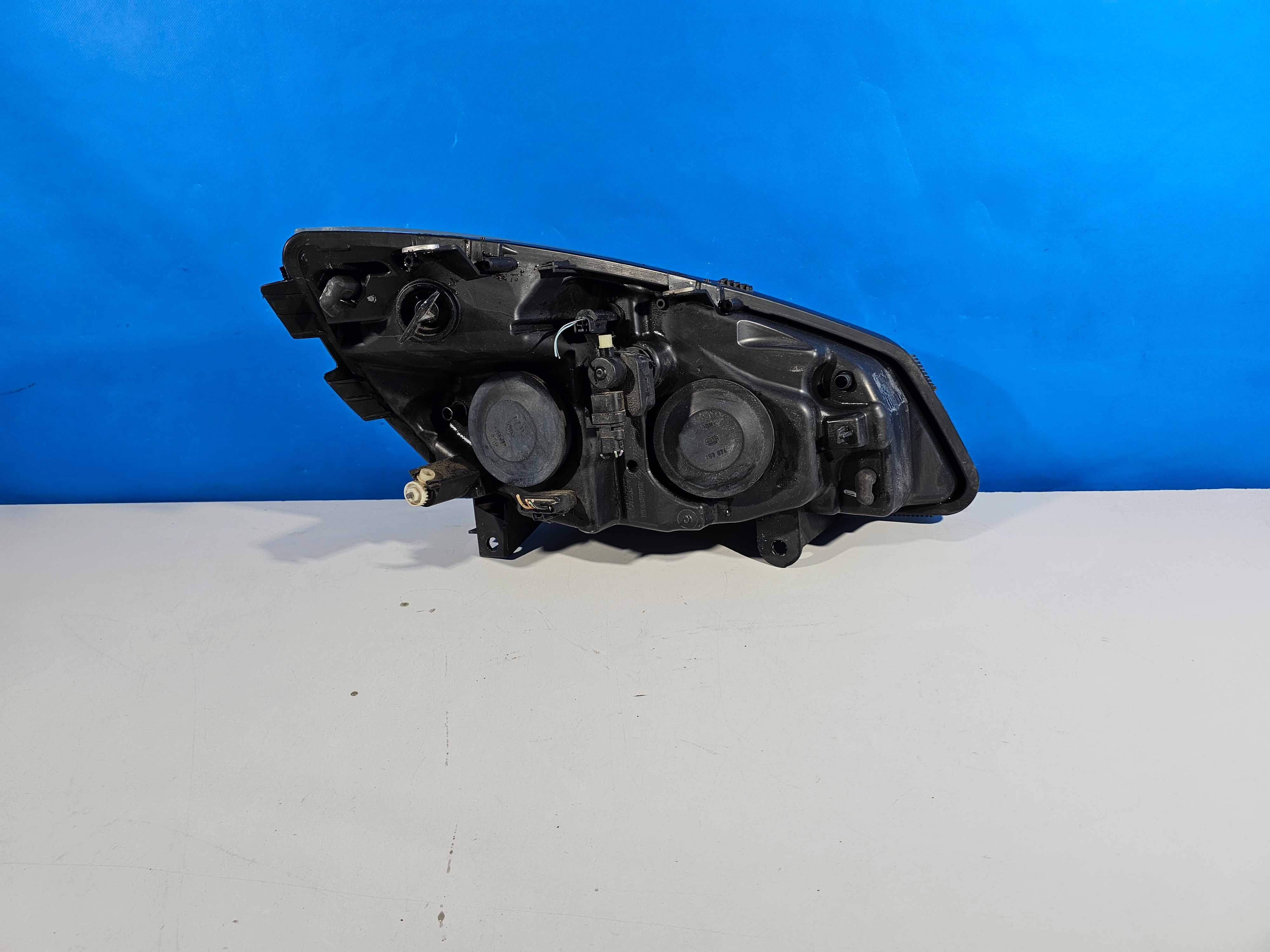Renault Scenic II 2 03-06r Lampa Przód Przednia Lewa Zwykła Europa