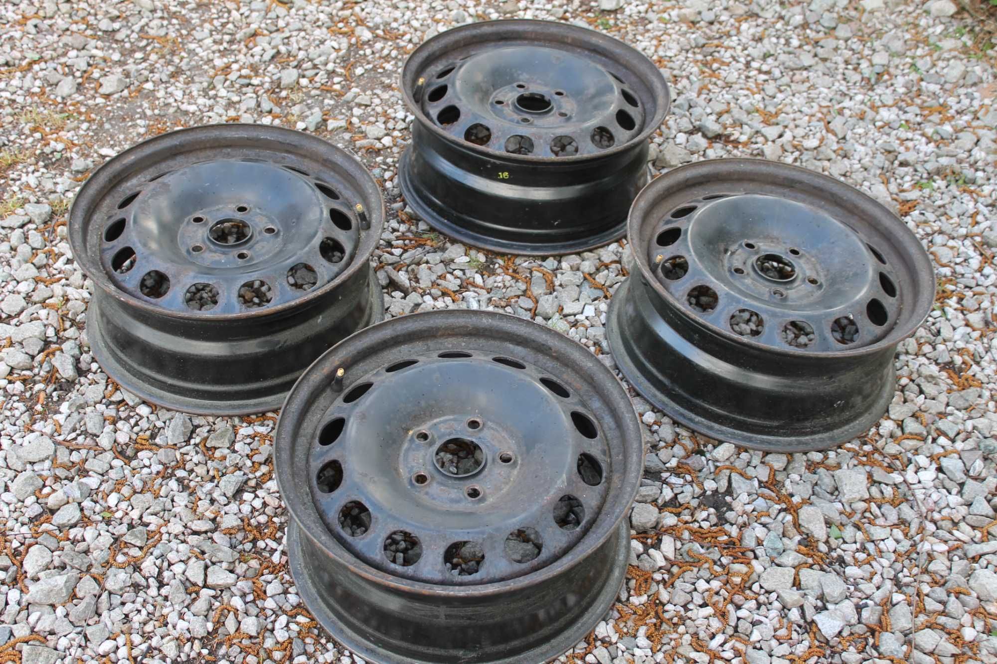 Felgi Stalowe 16 - 5 x 112 - Audi VW Skoda - Cena za 4 szt