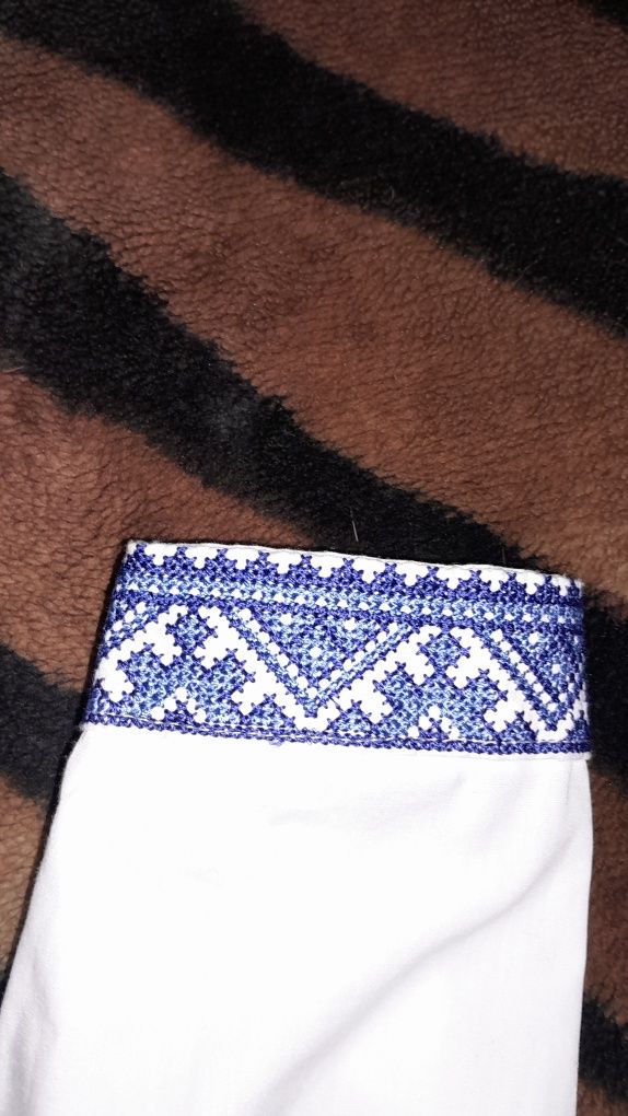 Продам вишиванку