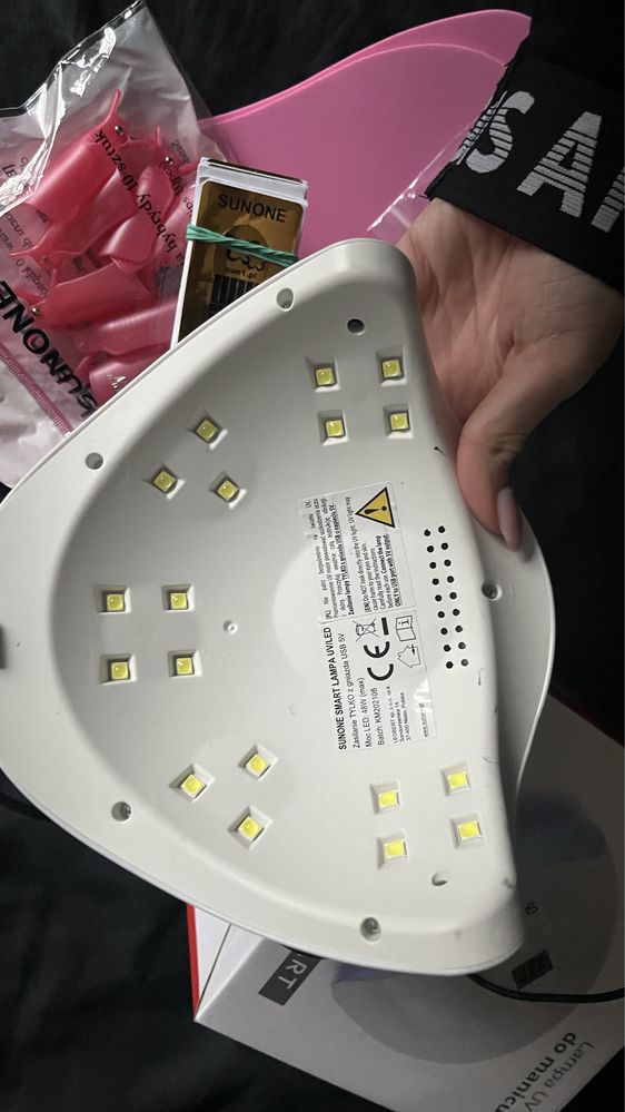 Paznokcie lakiery hybrydowe lampa