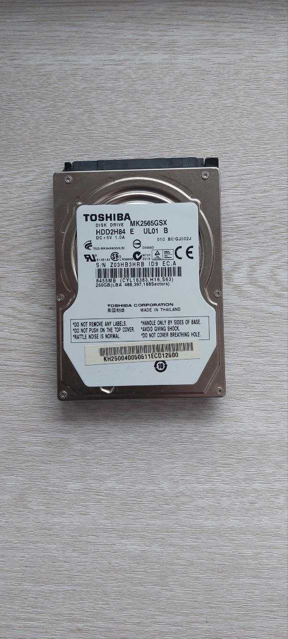 Внутрішній жорсткий диск Toshiba 250 GB MK2565GSX