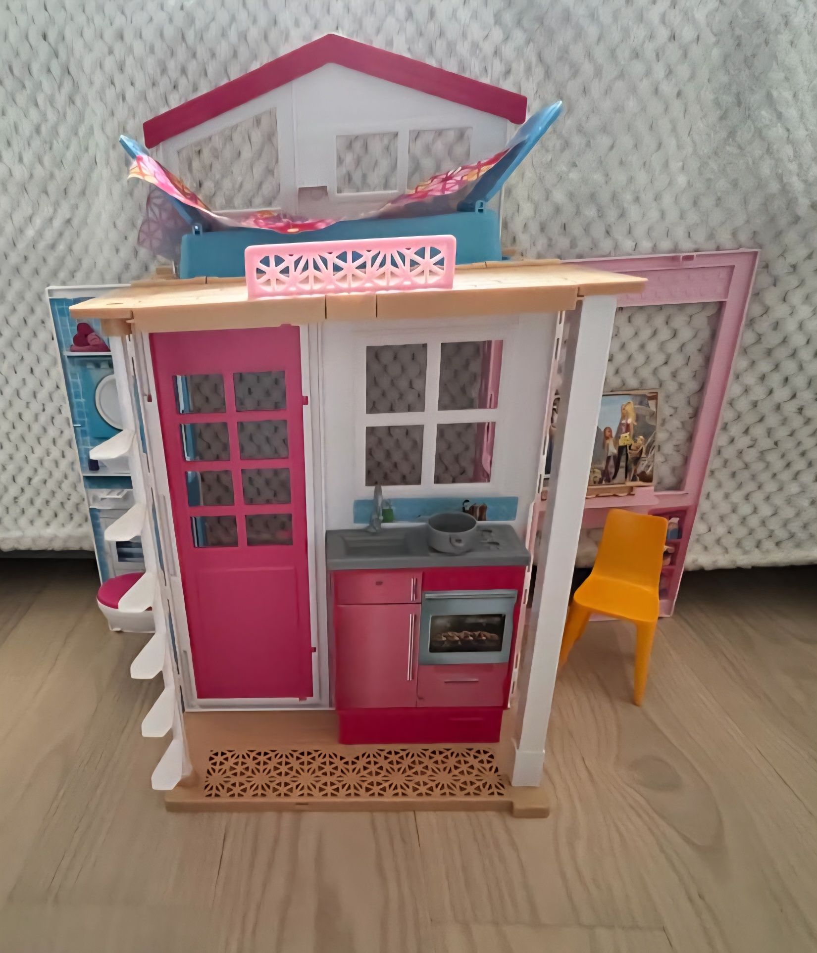 Lalki LOL OMG, Barbie, Anna z Krainy Lodu i inne z domkiem i akcesoria