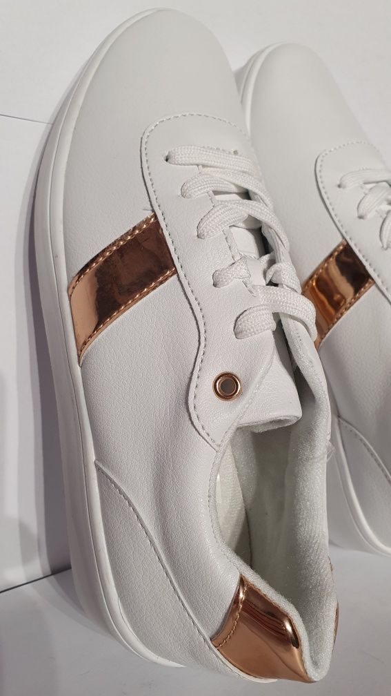 Buty nowe damskie sportowe białe niemiecka marka Bonprix rozmiar 38