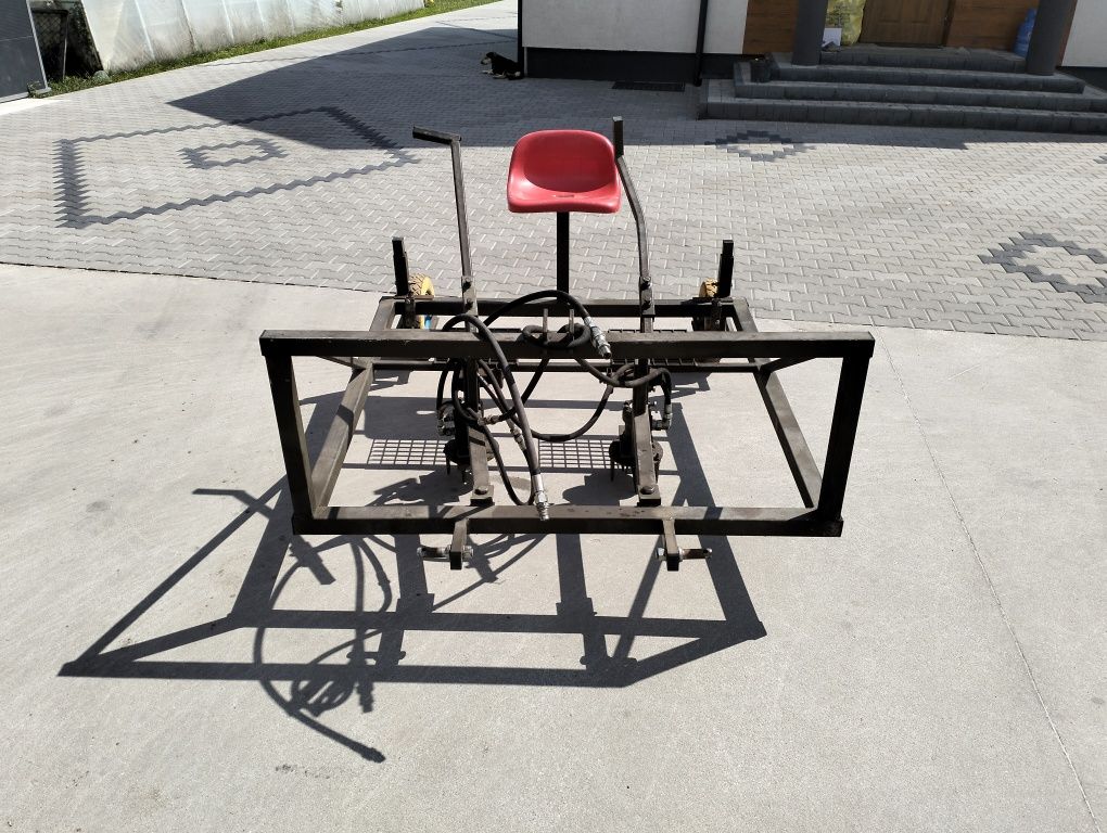 Pielnik hydrauliczny do truskawek, malin warzyw