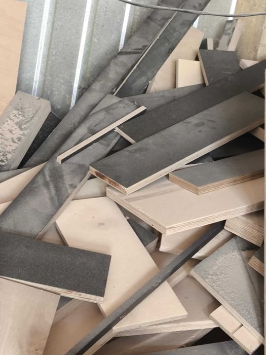 Sklejka wodoodporna filmowana surowa ODPADY po produkcji szalunkowa