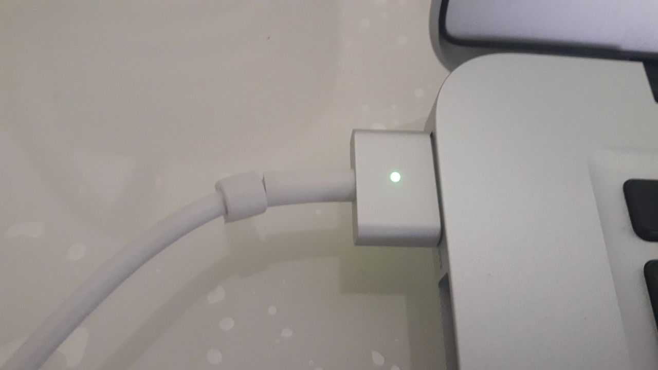 MacBook Air 13”  A1466 i5 1.8Ghz/8gb RAM