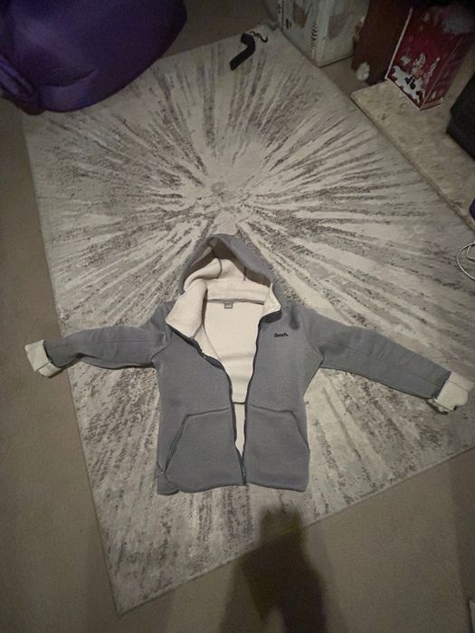 Олімпійка батнік, bench