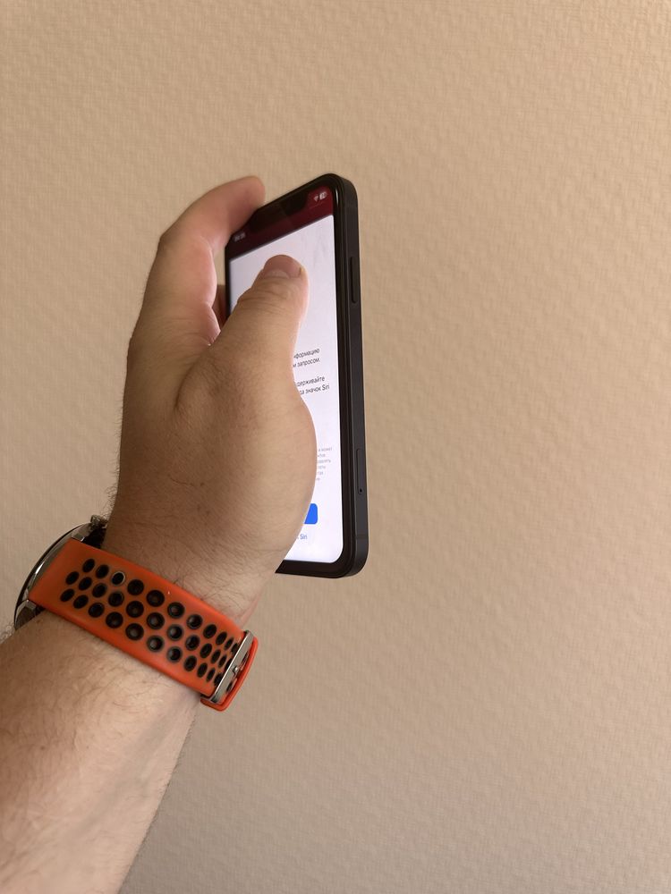 Мобільний телефон iPhone 128 Gb