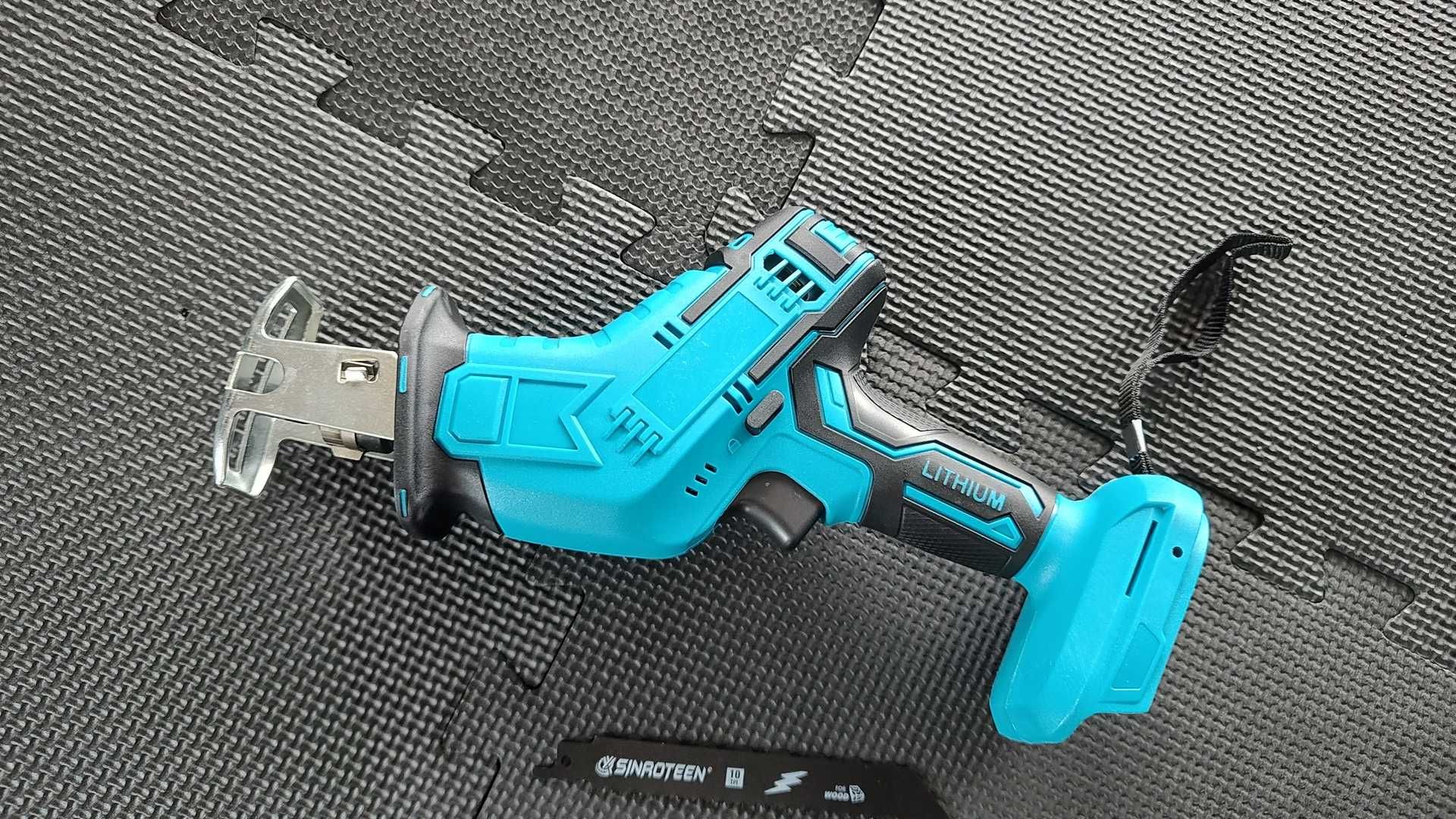 PIŁA SZABLASTA / Do aku Makita 18V 3000rpm/min  + 4 brzeszczoty