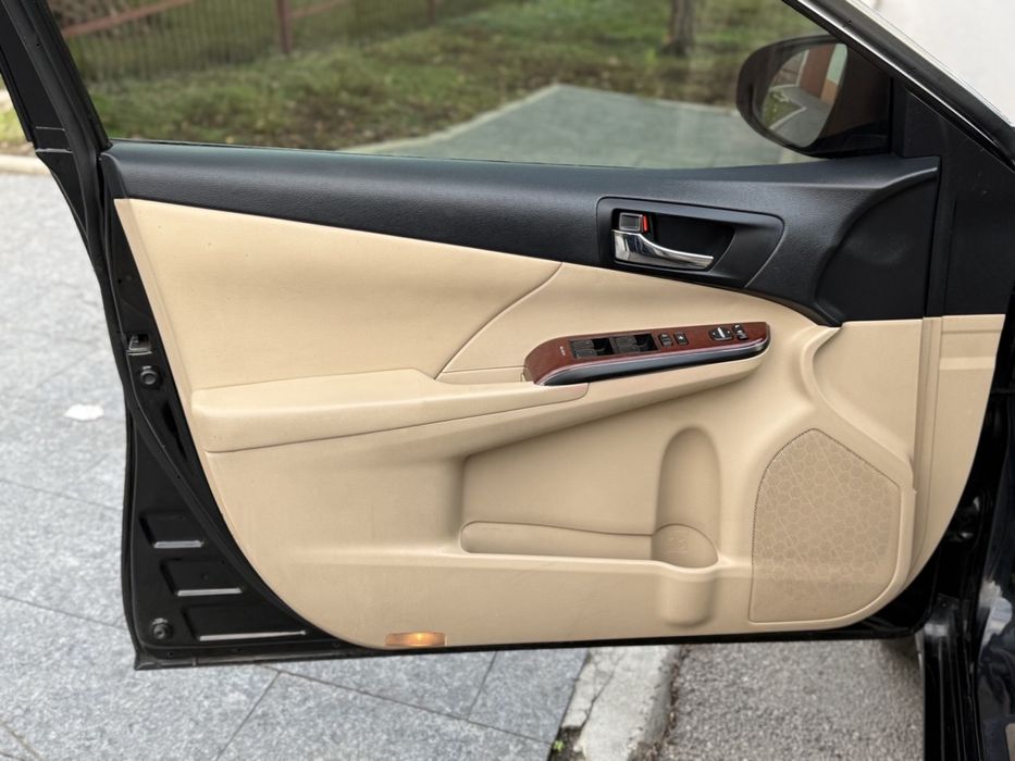 Продам Toyota Camry 50 2.5 газ/бенз офіційна на автоматі