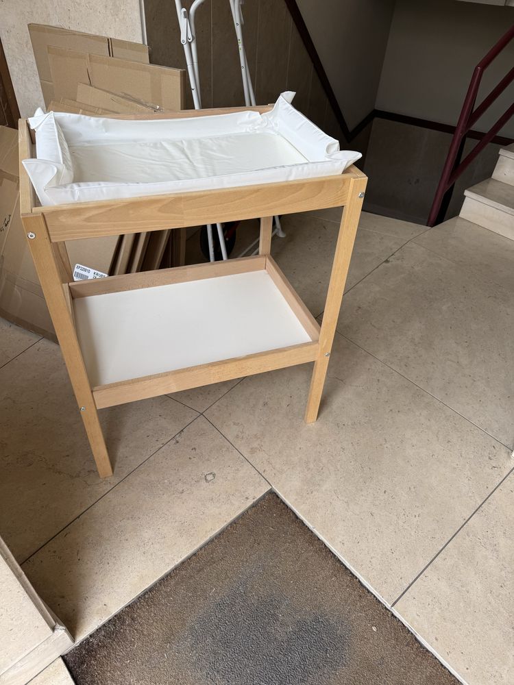 Fraldario IKEA com arrumacao