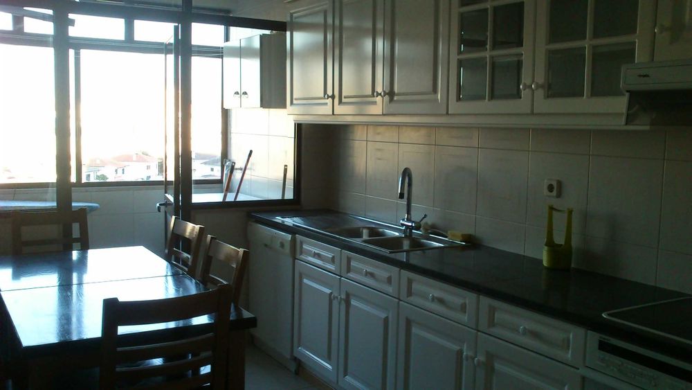 Alugo quartos individuais exclusivo para estudantes, Pedrouços Porto