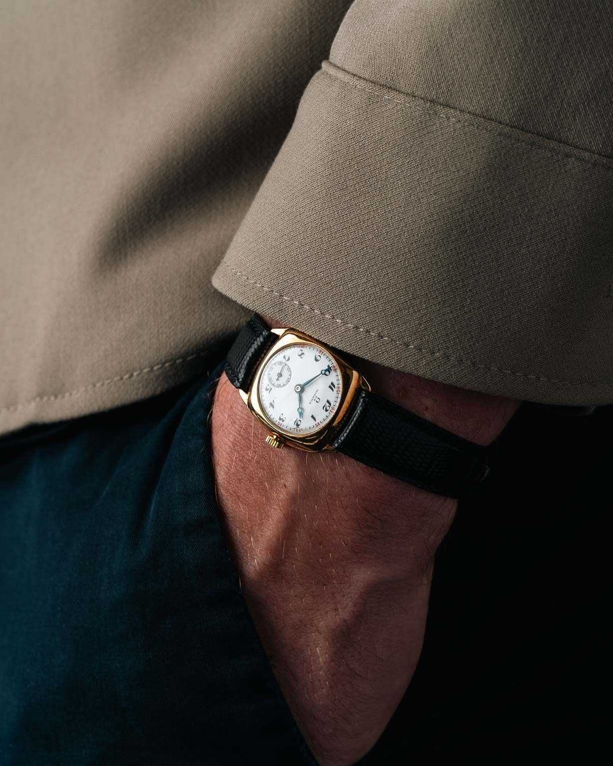 Złoty Zegarek OMEGA Cushion 1920's 14K Gold 585 Mech Unikat Pudełko