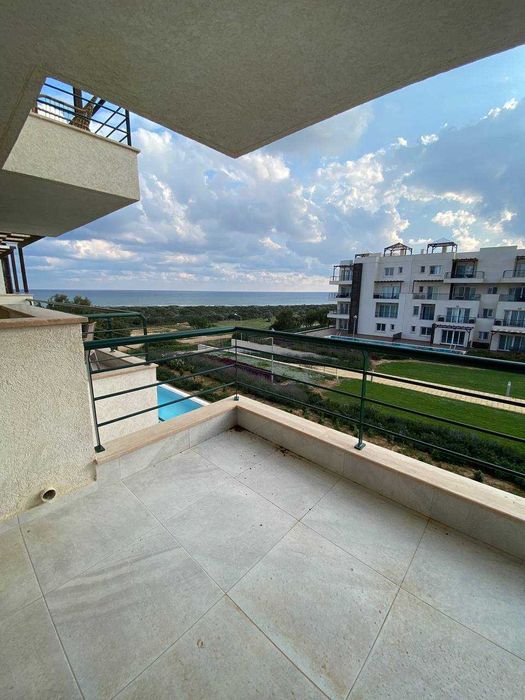 Просторные апартаменты 69 м² + терраса 18,8 м² с прямым видом на море.
