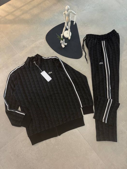 Спортивний костюм Lacoste чорний чоловічий костюм лакоста чорний