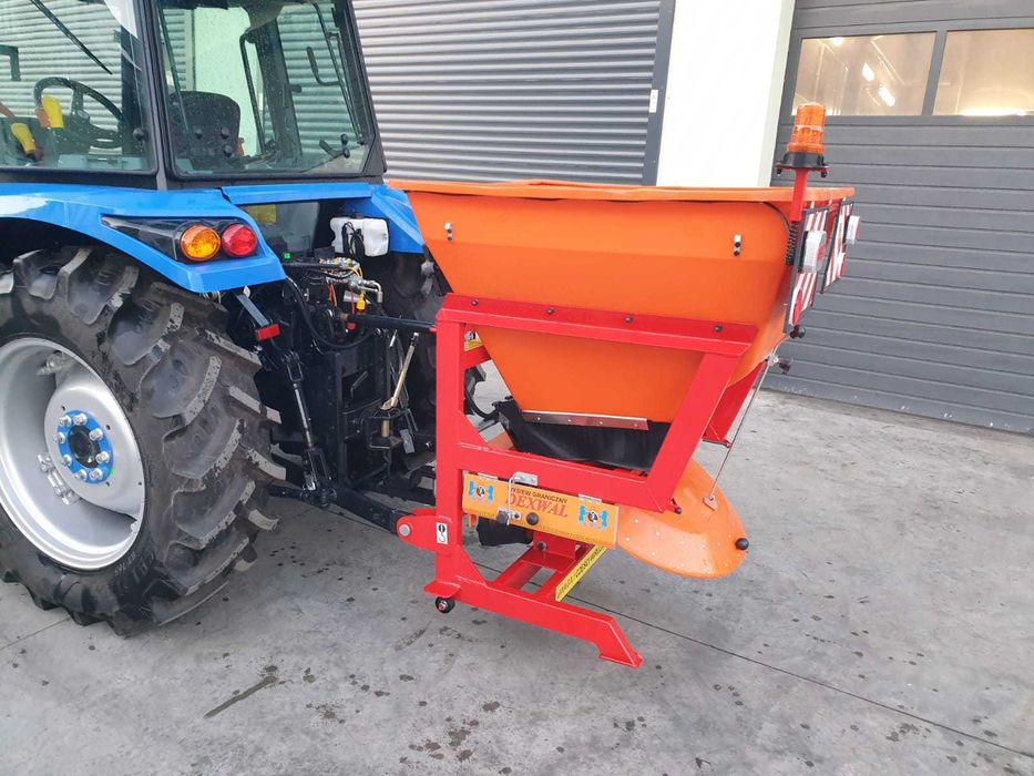 Ciągnik rolniczy SOLIS S 50 4WD + Pług + Posypywarka - Zestaw Zimowy