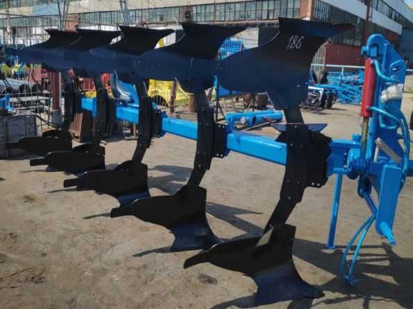 Плуг оборотний напівначіпний 5 корпусний ПОН-5